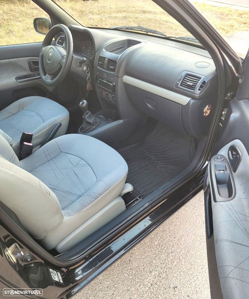 Renault Clio - 13