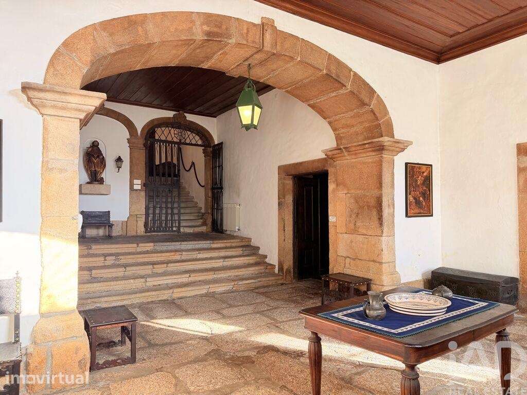 Casa / Villa T11 em Manteigas (Santa Maria) - Grande imagem: 5/29
