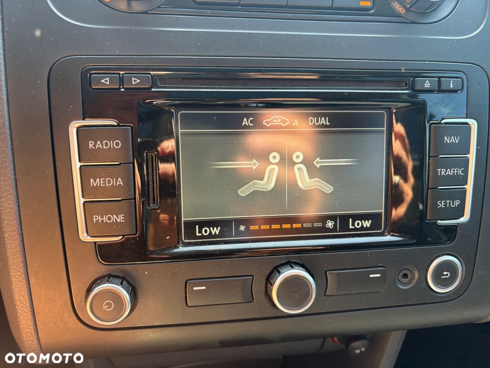 Volkswagen Touran 2.0 TDI DPF Comfortline - 16