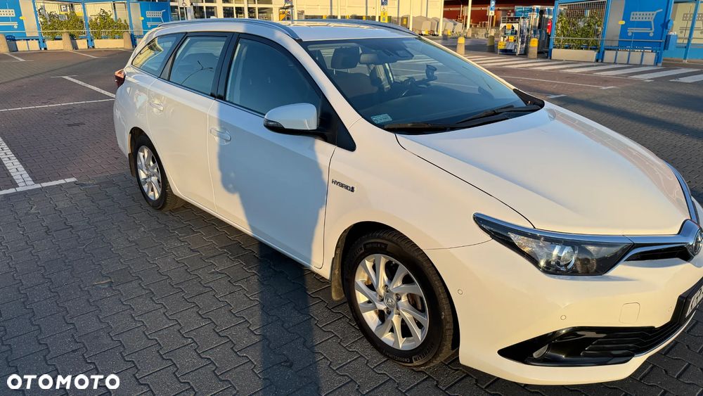 Toyota Auris 2018 photo 5