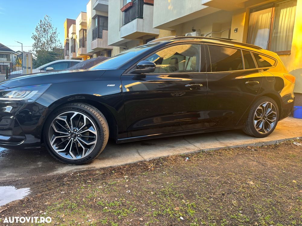 Ford Focus 1.0 EcoBoost 6MT MHEV ST-Line X - 4