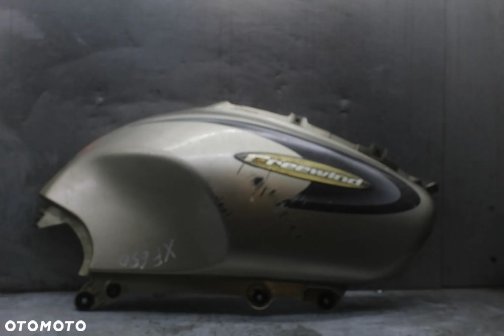 Suzuki XF 650 Freewind  bok boczek prawy osłona zbiornika owiewka - 1