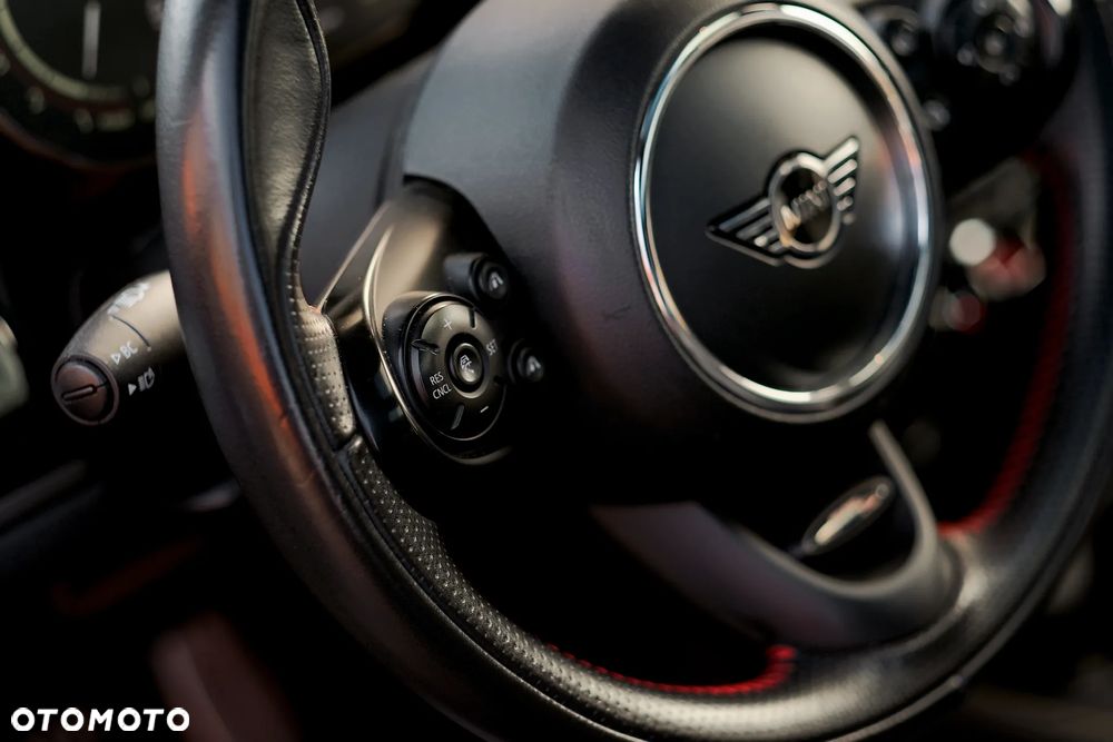 MINI John Cooper Works - 24