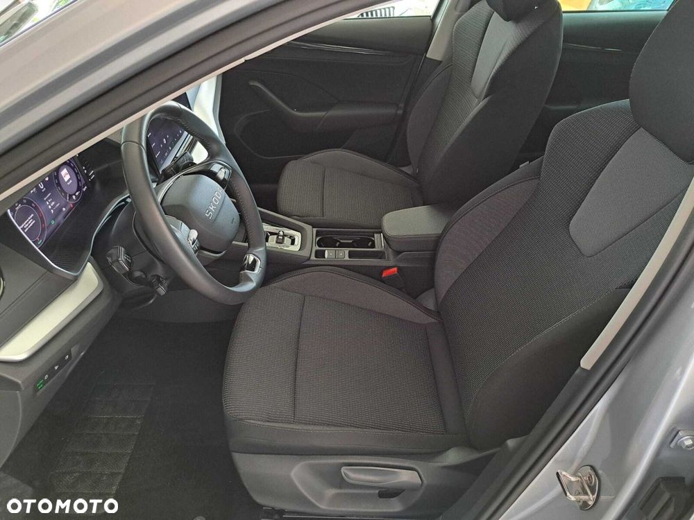 Skoda Octavia 1.5 TSI mHEV Selection DSG - 19