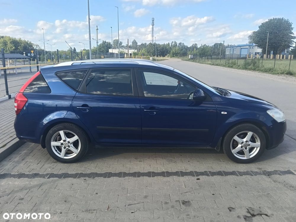 Kia Ceed 2008 photo 2
