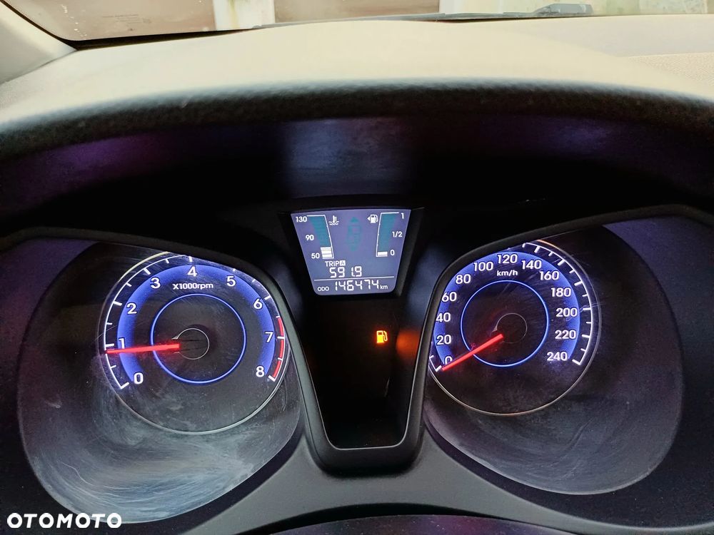 Hyundai ix20 1.4 blue - 19