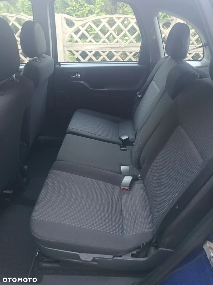 Opel Meriva - 11