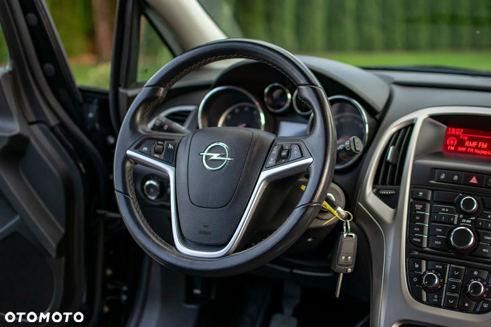 Opel Astra - 36