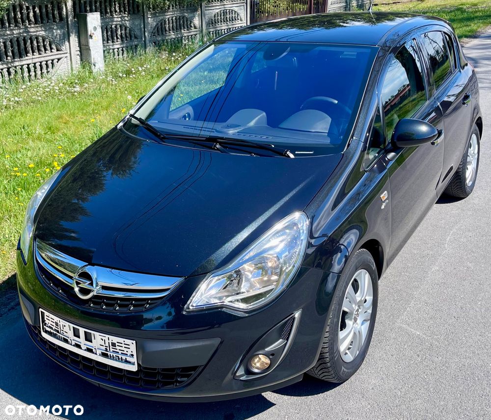 Opel Corsa 1.4 16V Color Edition - 4
