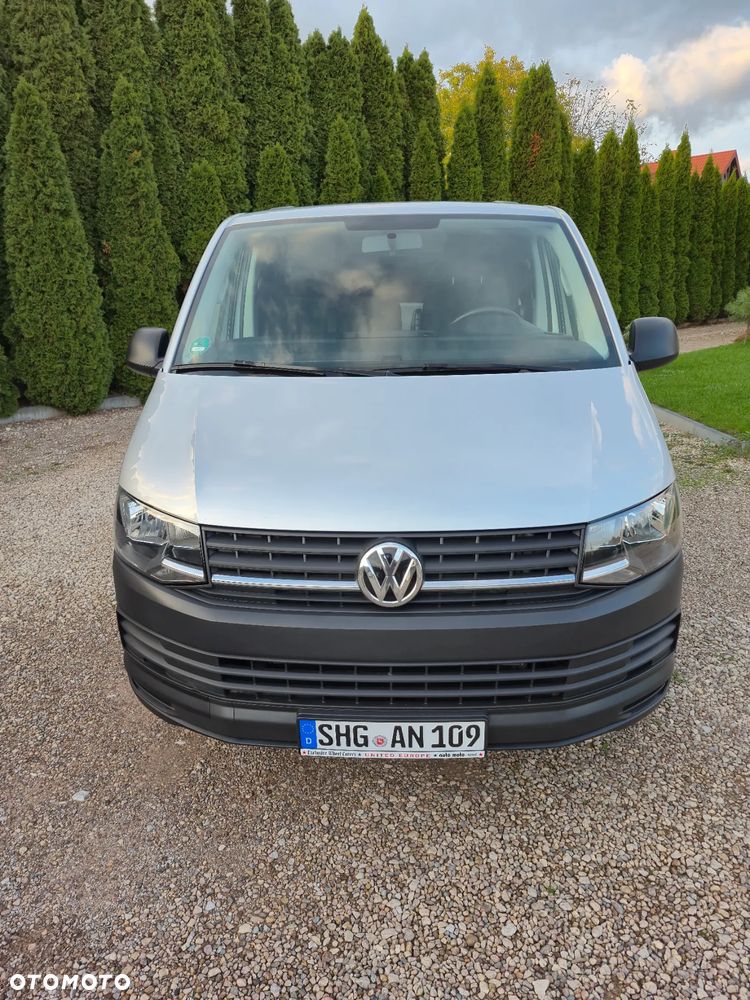 Volkswagen Transporter - 1