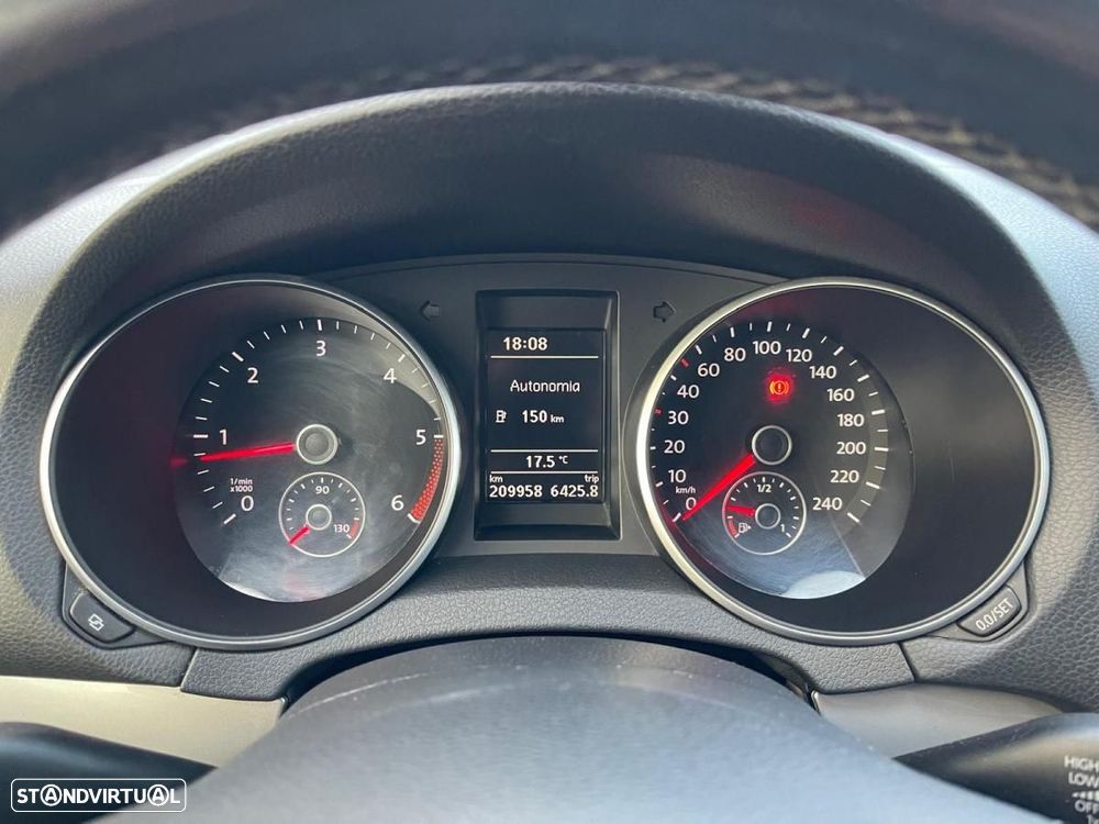 VW Golf 1.6 TDi Confortline - 8