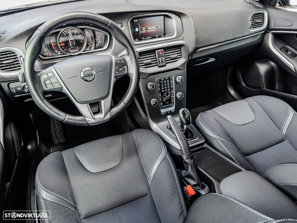 Volvo V40 1.5 T3 Sport Edition Plus Geartronic - 17