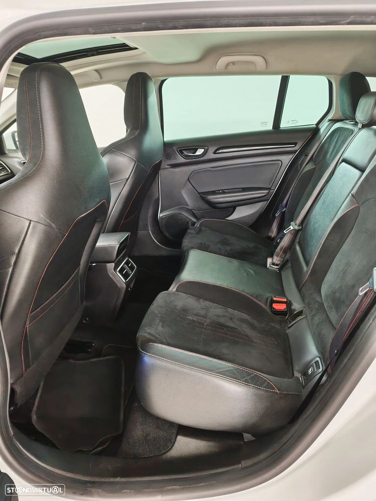 Renault Mégane Sport Tourer 1.6 E-Tech Plug-In Hybrid R.S. Line - 25
