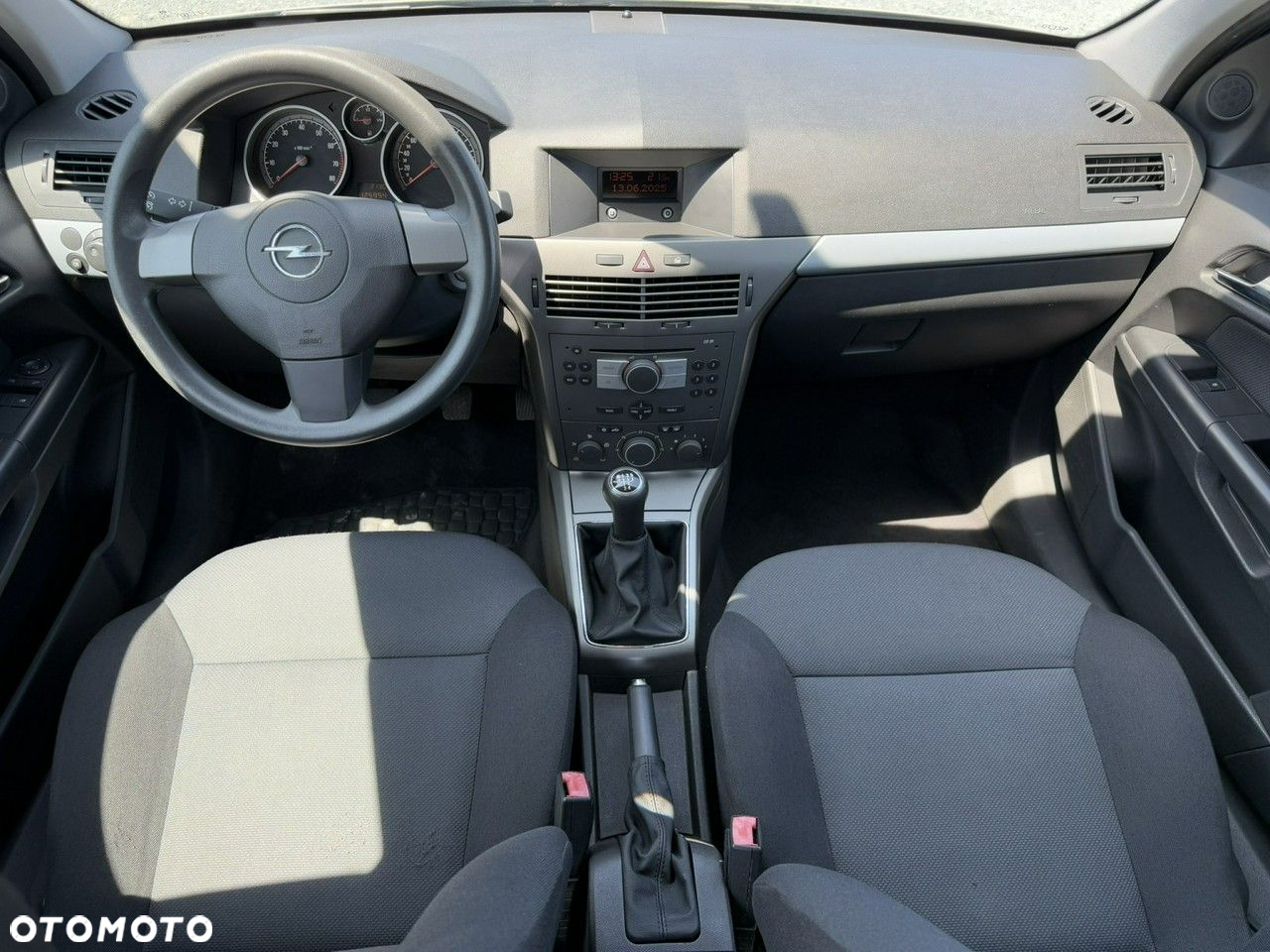Opel Astra 1.4 Enjoy - 4