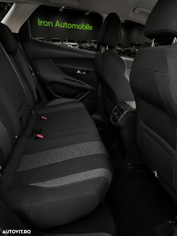 Peugeot 3008 - 8
