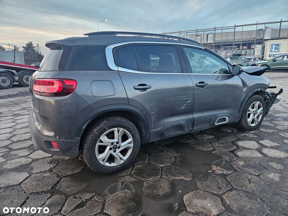 Citroën C5 Aircross 1.6 PureTech Live EAT8 - 3