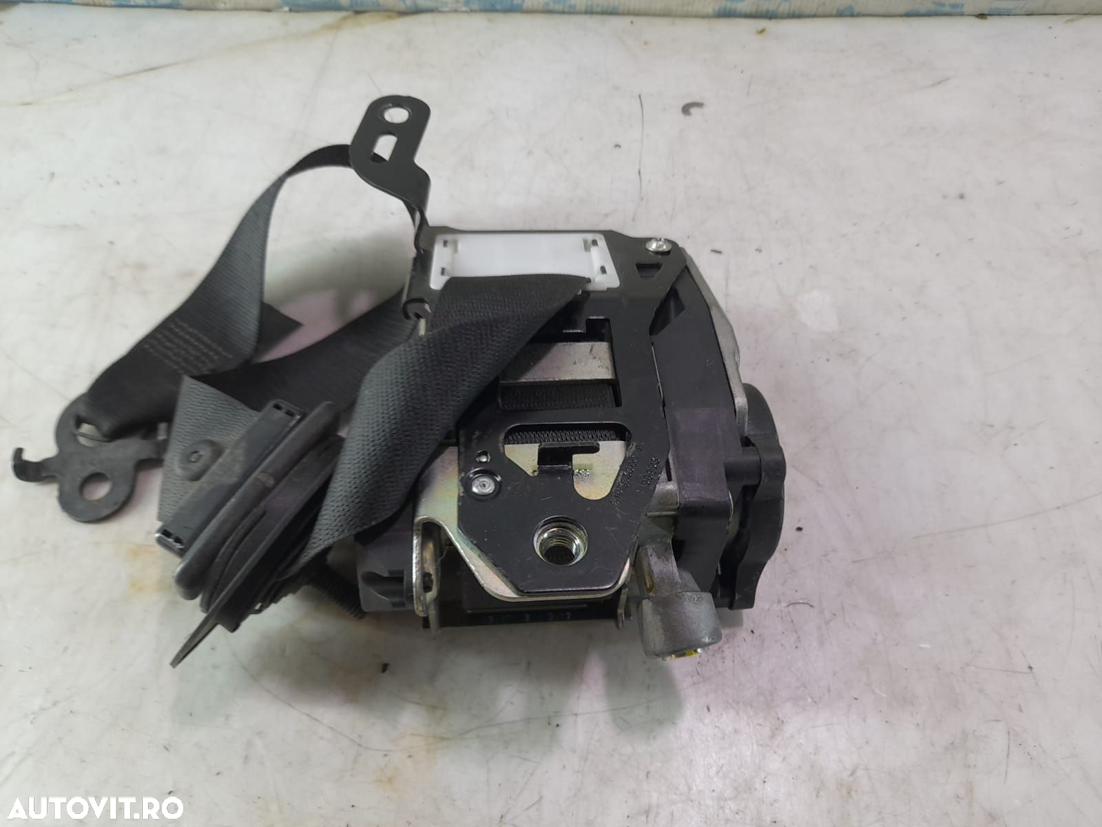 Centura fata 628641100 BMW Seria 7 F01/F02 [facelift] [2012 - 2015] 4 - 4
