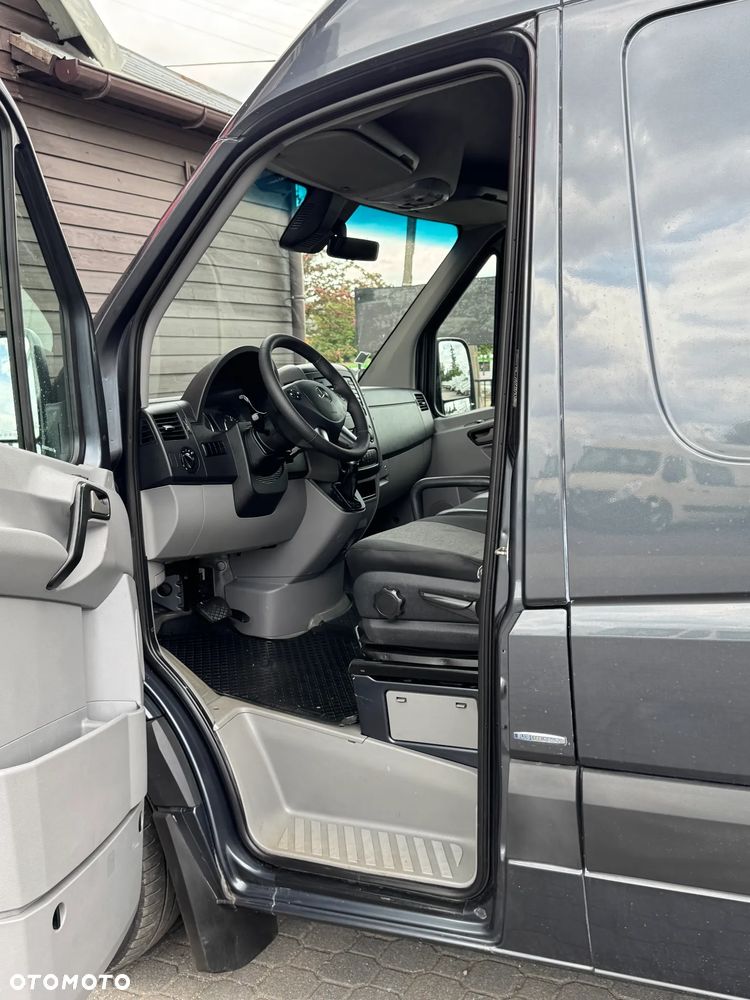 Mercedes-Benz SPRINTER 319 - 14