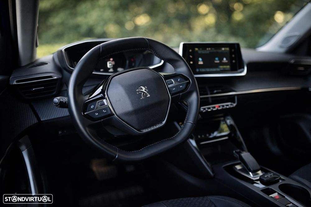 Peugeot e-2008 50 kWh Allure - 8