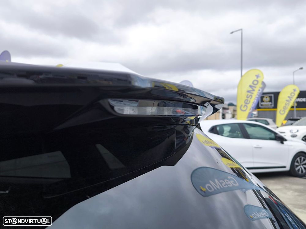 Ford Kuga 2.5 PHEV ST-Line X - 23