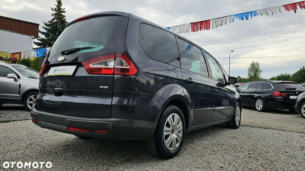 Ford Galaxy - 31