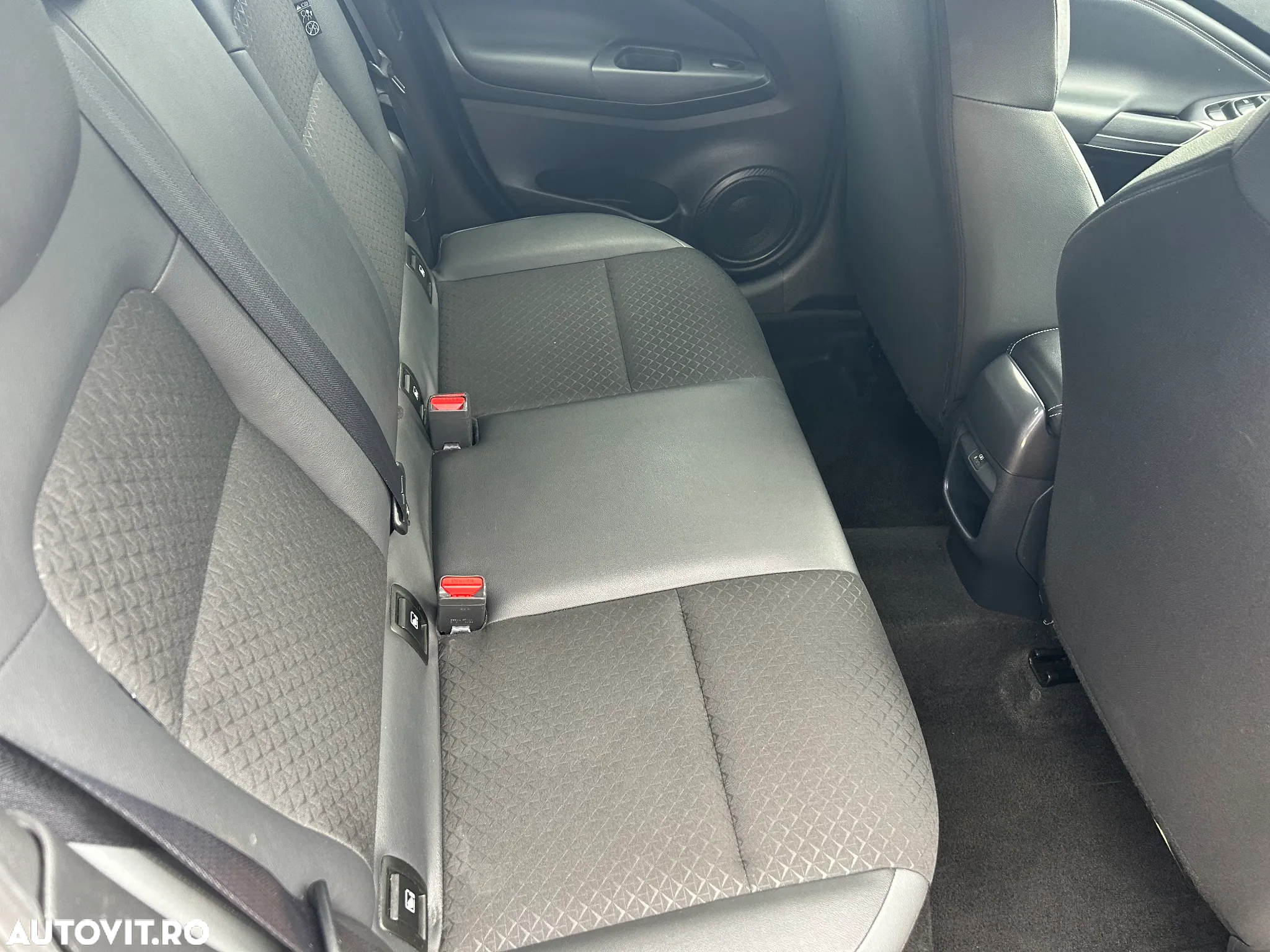Nissan Juke 1.6 Hybrid 4AMT N-Connecta - 6