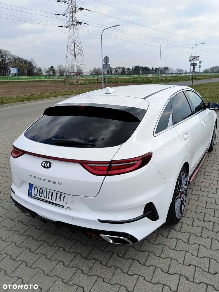 Kia ProCeed - 2