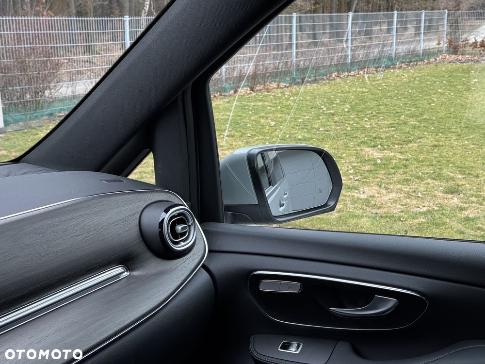 Mercedes-Benz Klasa V 250 d 4-Matic Avantgarde 9G-Tronic (d³ugi) - 8