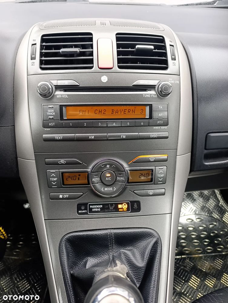 Toyota Auris 1.4 VVT-i - 8