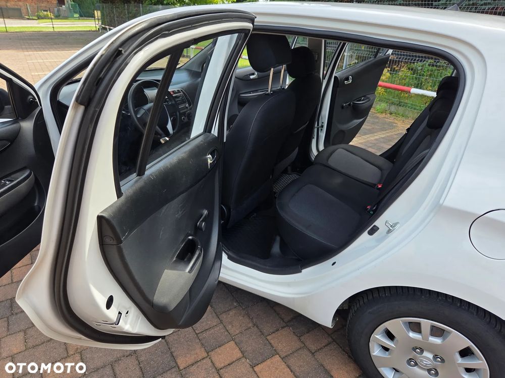Hyundai i20 - 14