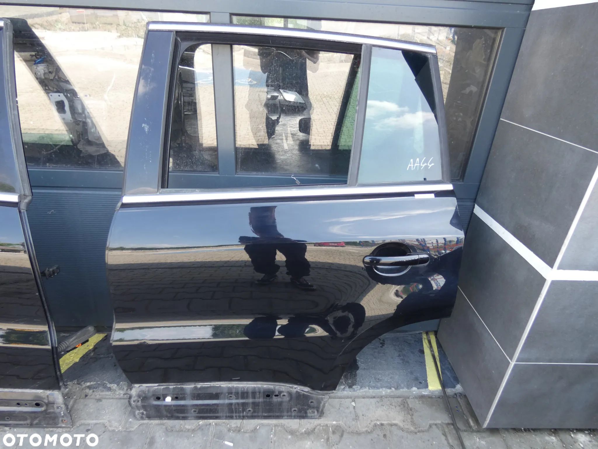 VW TIGUAN LIFT DRZWI LEWE TYŁ TYLNE CZARNE LC9X GORLICE AA44 - 1