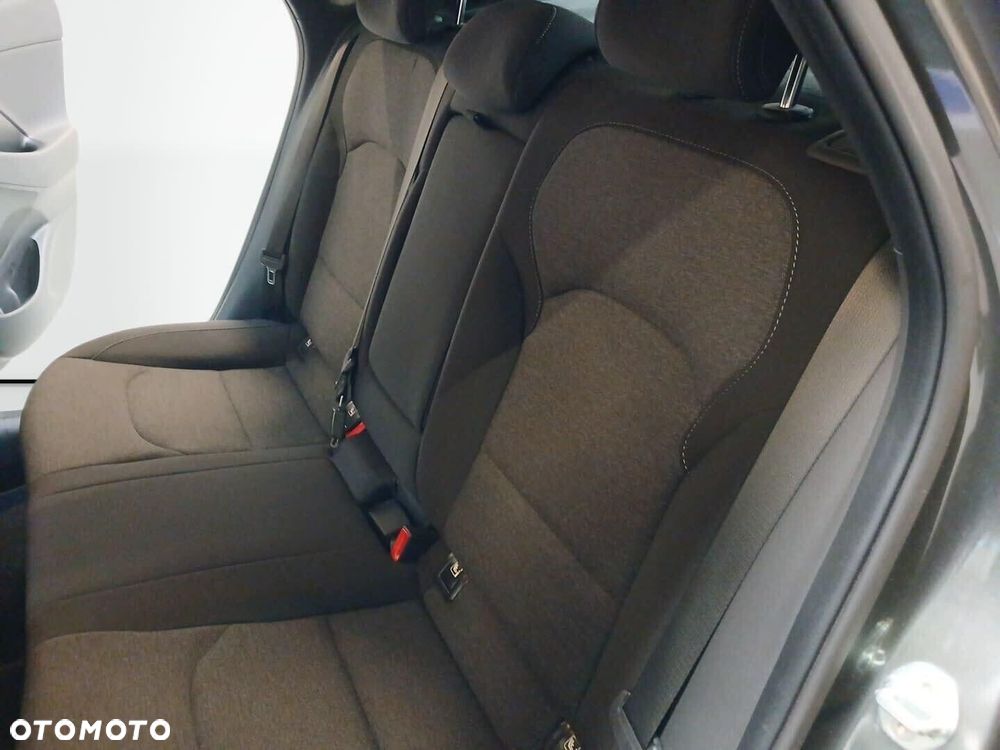 Hyundai i30 - 23