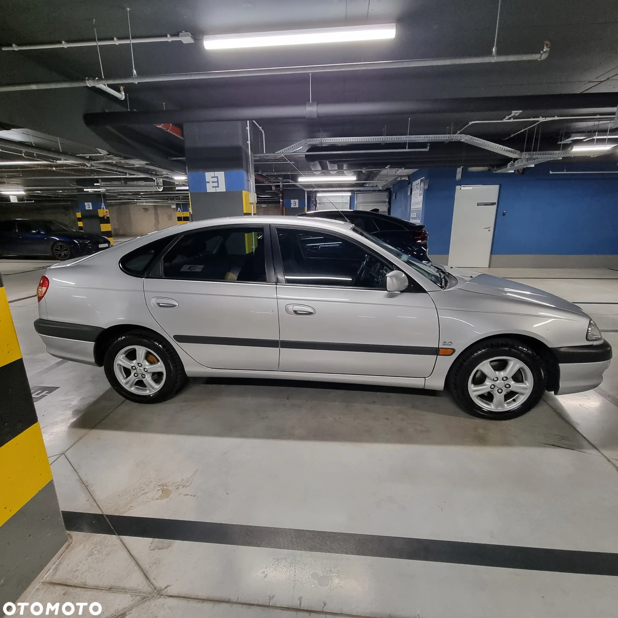Toyota Avensis 2.0 VVT-i Sol - 3