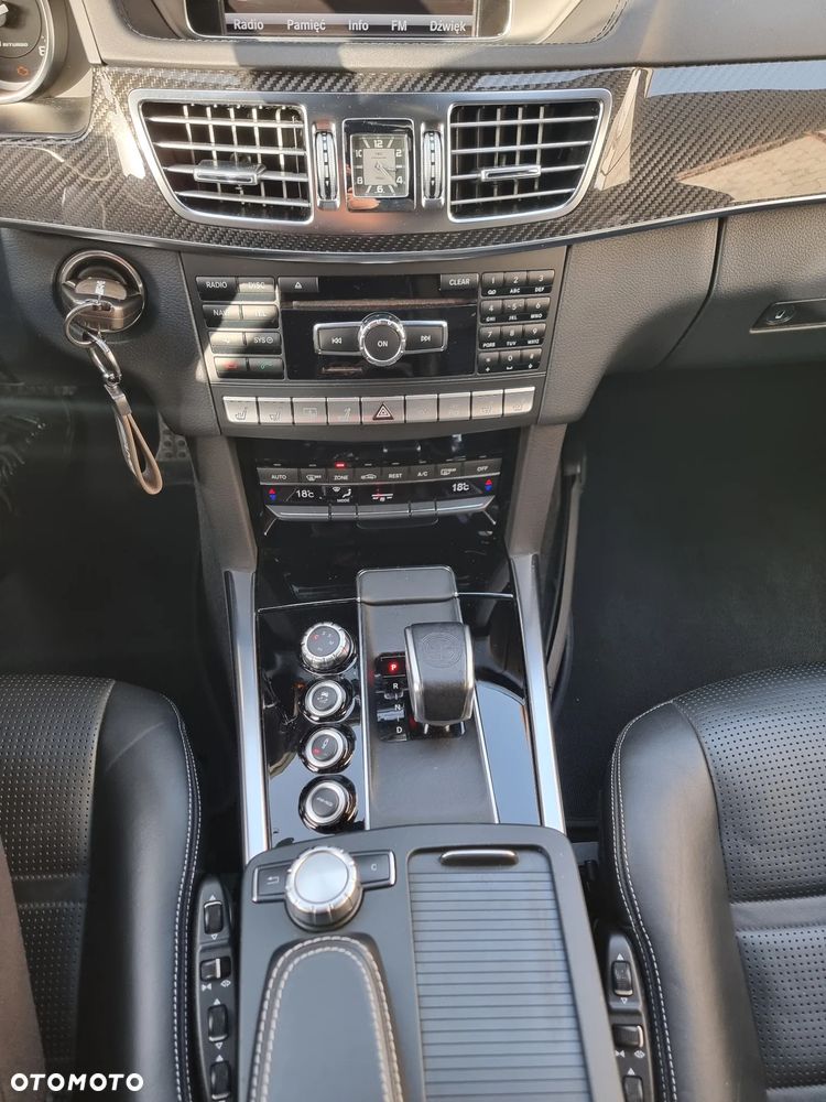 Mercedes-Benz Klasa E - 21