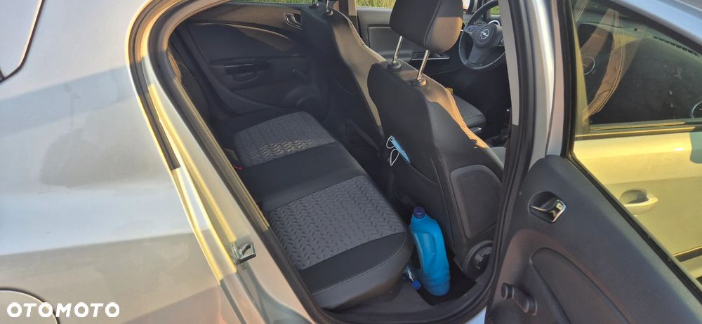 Opel Corsa 1.4 16V Cosmo - 5