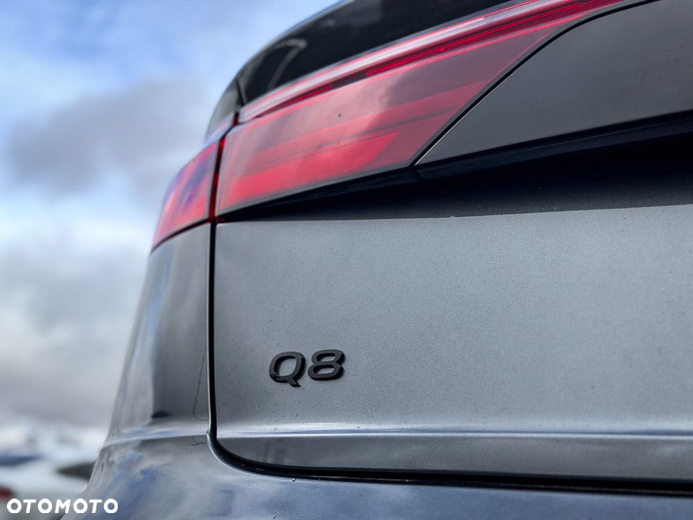 Audi Q8 - 12