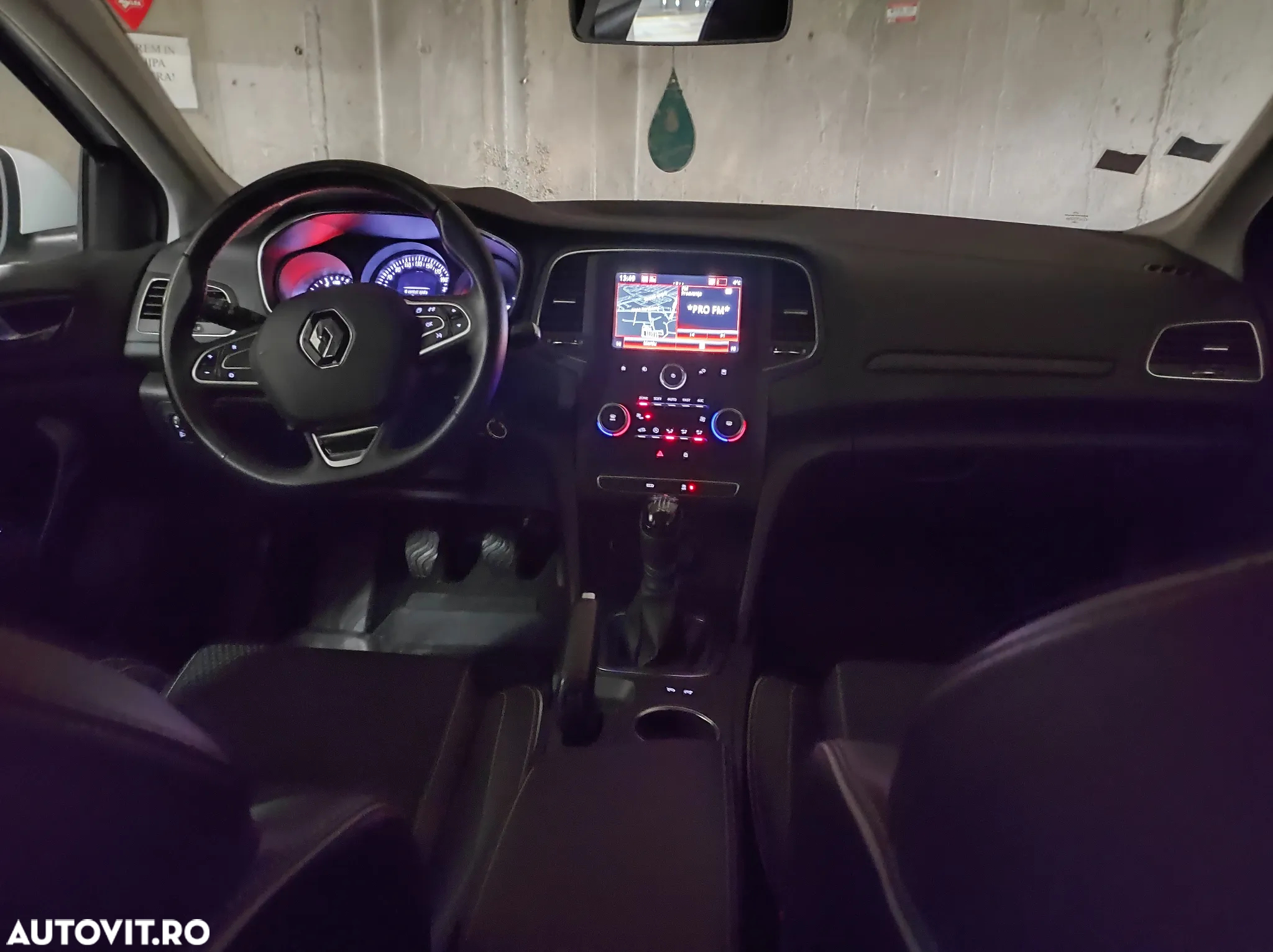 Renault Megane BLUE dCi 115 ZEN - 20