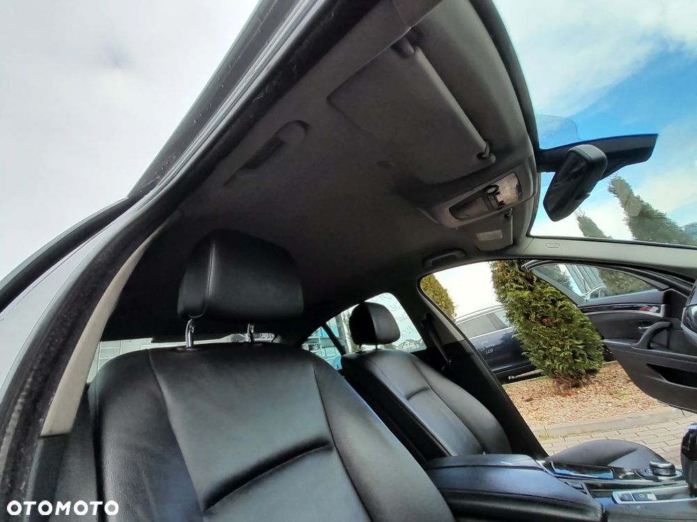 BMW F10 PODSUFITKA JASNA - 1