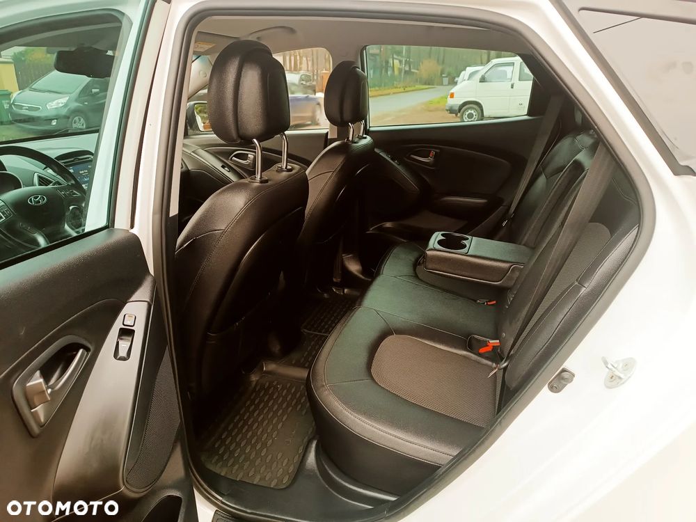 Hyundai ix35 2.0 2WD Trend - 14