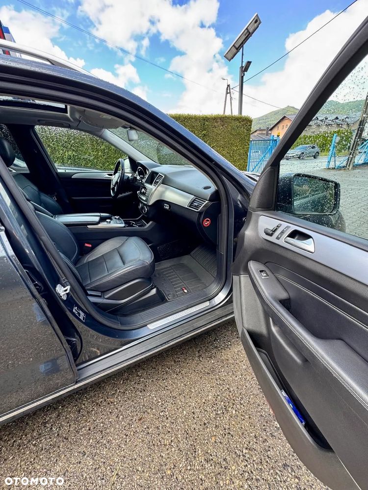 Mercedes-Benz ML 350 BlueTEC 4-Matic - 8