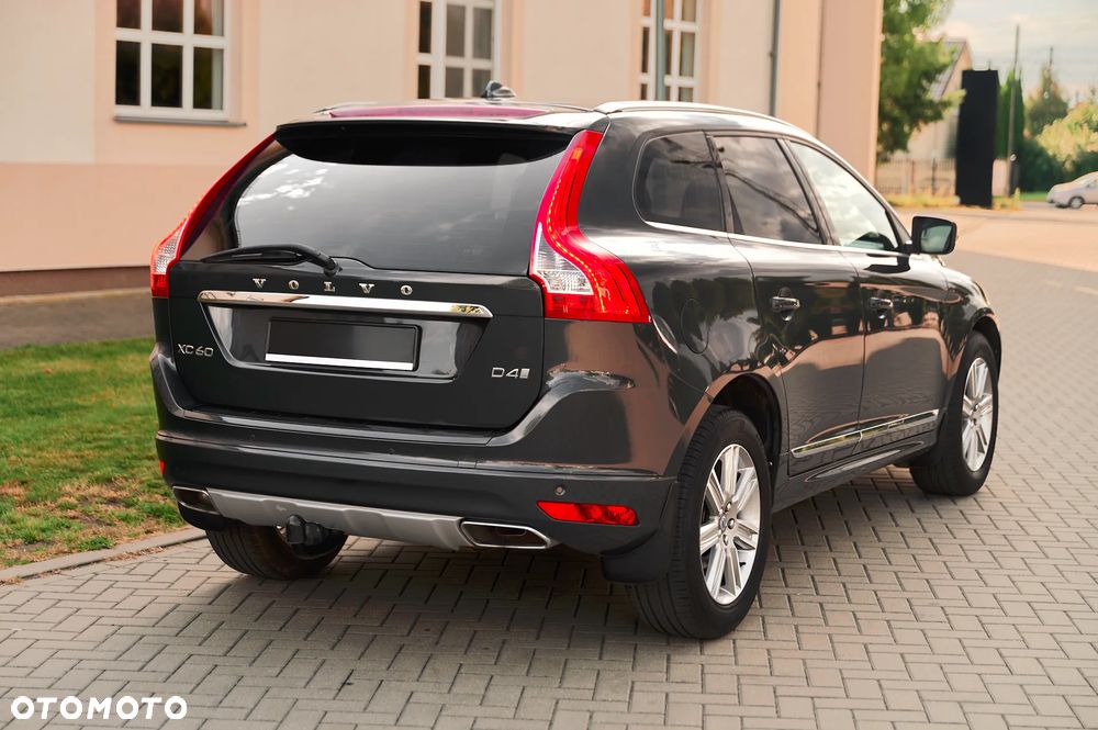 Volvo XC 60 D4 Geartronic Summum - 10