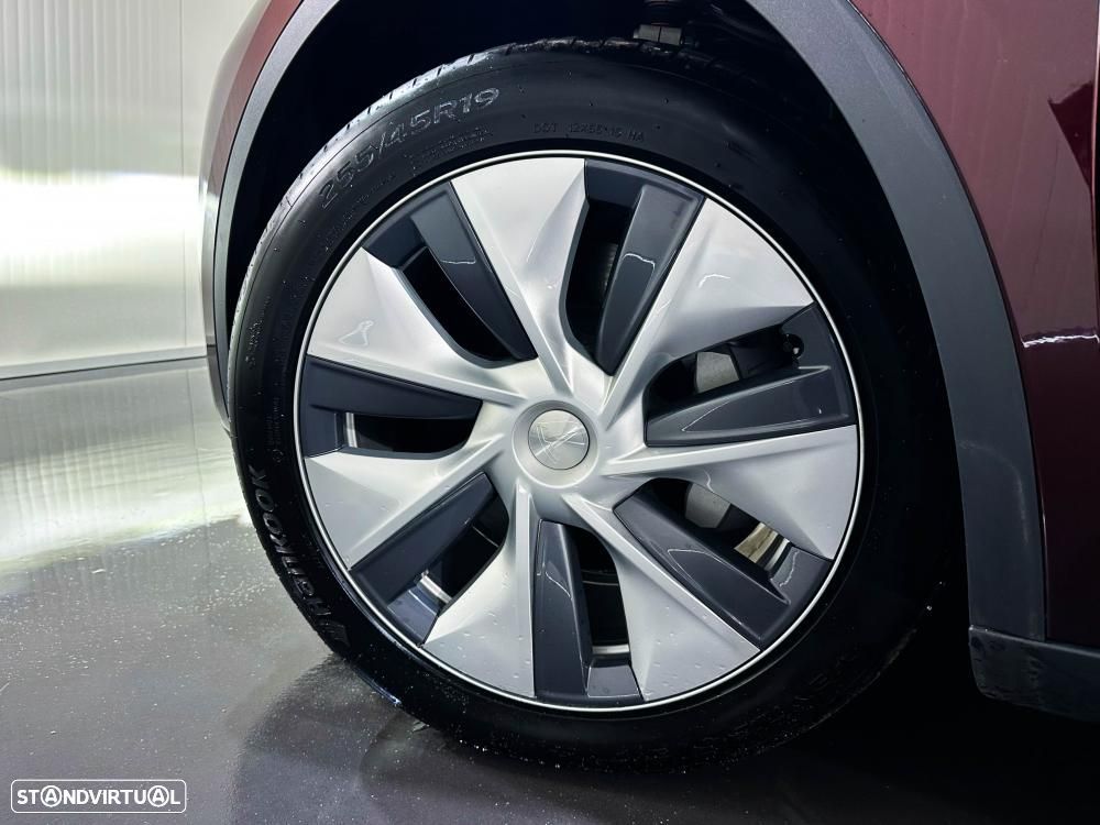 Tesla Model Y Standard - 52