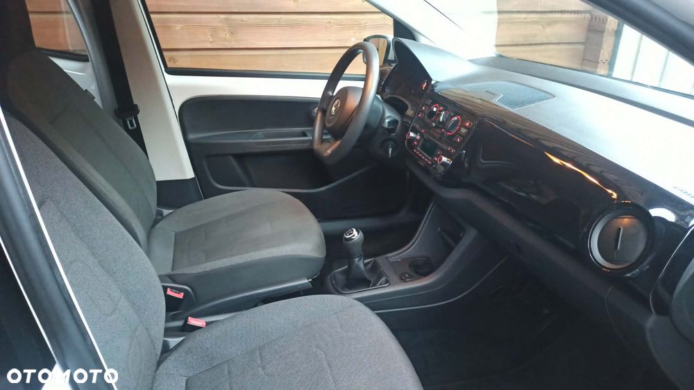 Volkswagen up! 1.0 move - 18