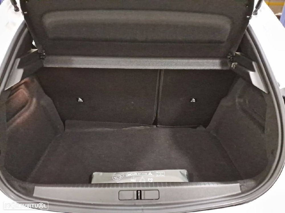 Peugeot 208 1.2 PureTech Style - 6