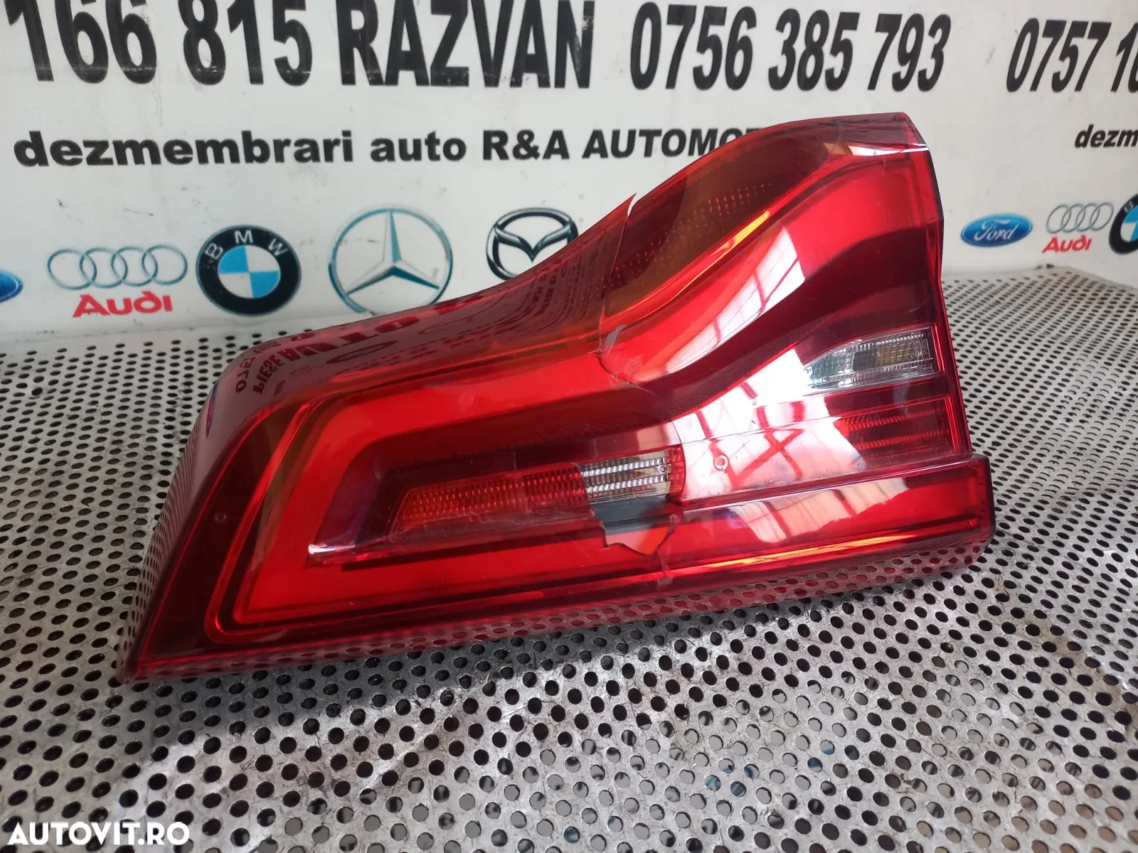 Stop Bmw X3 G01 Lampa Stop Tripla Stanga De Pe Haion Hayon Bmw X3 G01 Cod  STICLA CRAPATA - Dezmemb - 2