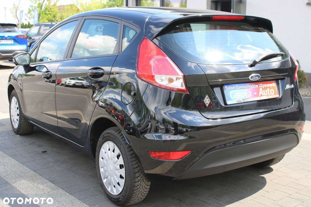 Ford Fiesta - 12