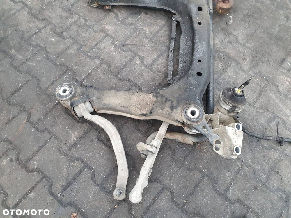 SANKI PRZEDNIE AUDI A4 B6 - 2