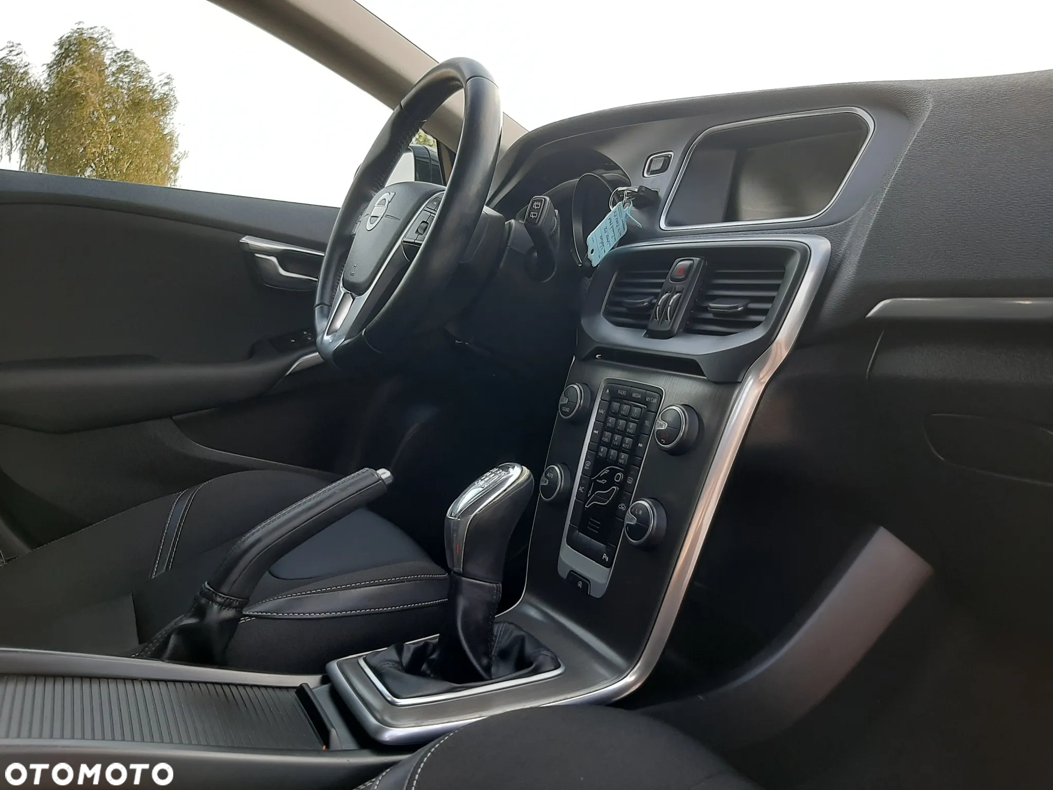 Volvo V40 D2 Momentum - 21