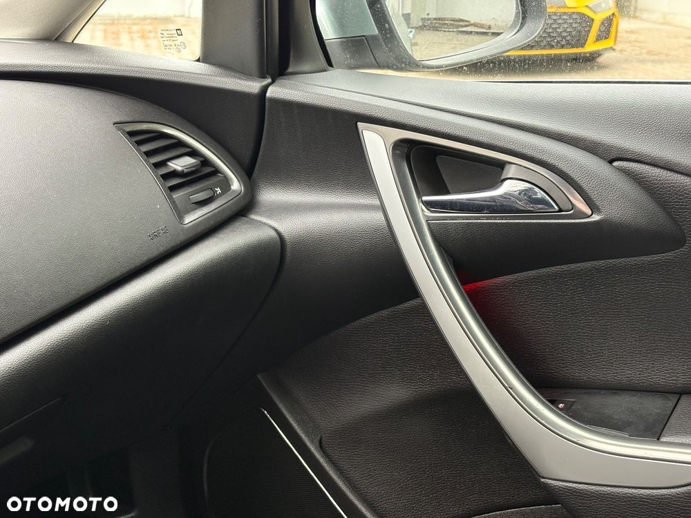 Opel Astra 1.4 Turbo Color Edition - 13