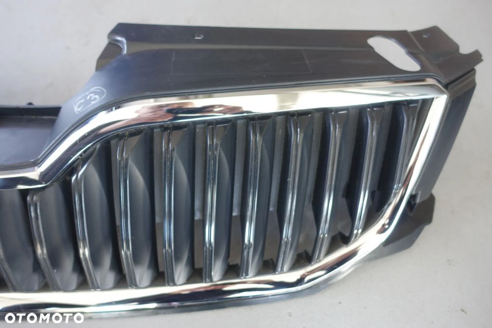 ATRAPA GRILL SKODA OCTAVIA III 12-15r.  5E0 ORYGINAŁ - 3